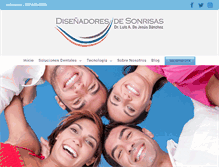 Tablet Screenshot of disenadoresdesonrisas.com